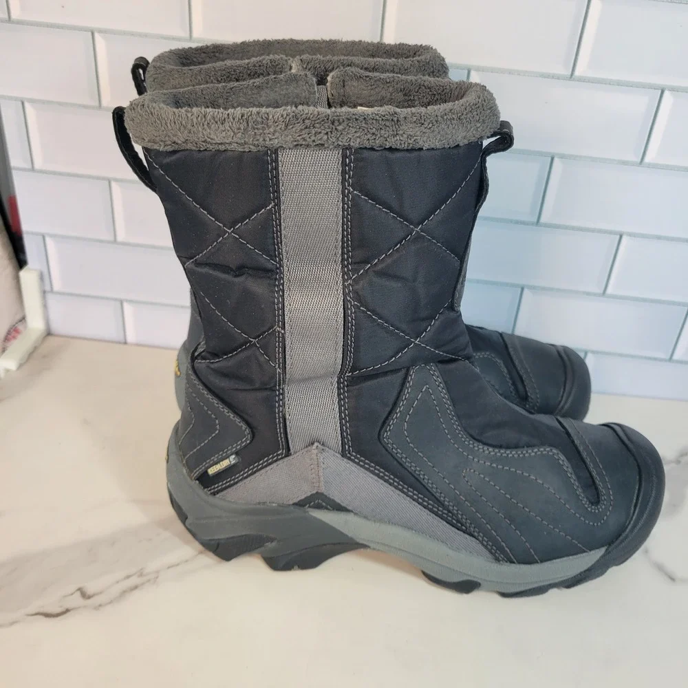 Keen Womens Betty Size 8.5 Waterproof Snow Boots Black Gray Quilted Lined